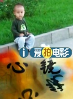 双乳被两个男人吮